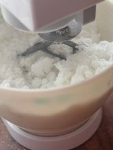 Load image into Gallery viewer, Rainbow OR Cloud Colour Surprise Bath Bomb