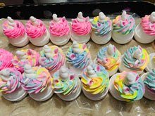 Load image into Gallery viewer, UNICORN  Colour Surprise Bath Bomb