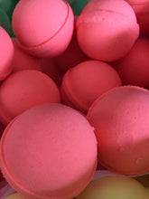 Load image into Gallery viewer, Musk Sticks Bath Bomb