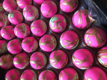 Load image into Gallery viewer, Sweet Pea & Jasmine Bath Bomb