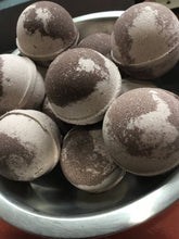 Load image into Gallery viewer, Chai Latte 80 gram Bath Bomb