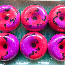 Load image into Gallery viewer, Donut Bath Bomb 125grams