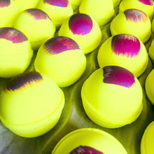 Load image into Gallery viewer, Bazinga (lemon verbena) Bath bomb 80 gram