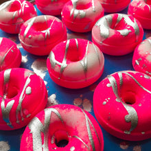 Load image into Gallery viewer, Donut Bath Bomb 125grams