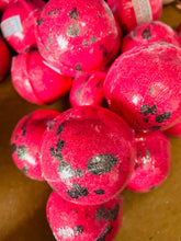 Load image into Gallery viewer, RED FROGS 80gram Bath Bomb