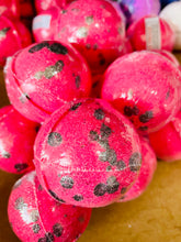 Load image into Gallery viewer, RED FROGS 80gram Bath Bomb