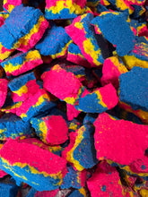 Load image into Gallery viewer, ‘UNICORN POOP’      bath bomb blasts of colour
