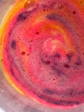 Load image into Gallery viewer, ‘UNICORN POOP’      bath bomb blasts of colour
