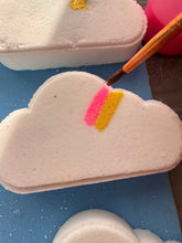 Load image into Gallery viewer, Rainbow OR Cloud Colour Surprise Bath Bomb
